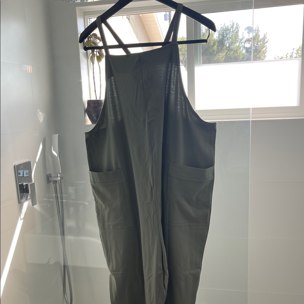 STORQ Maternity Sage Green Women's Jumpsuit size 4